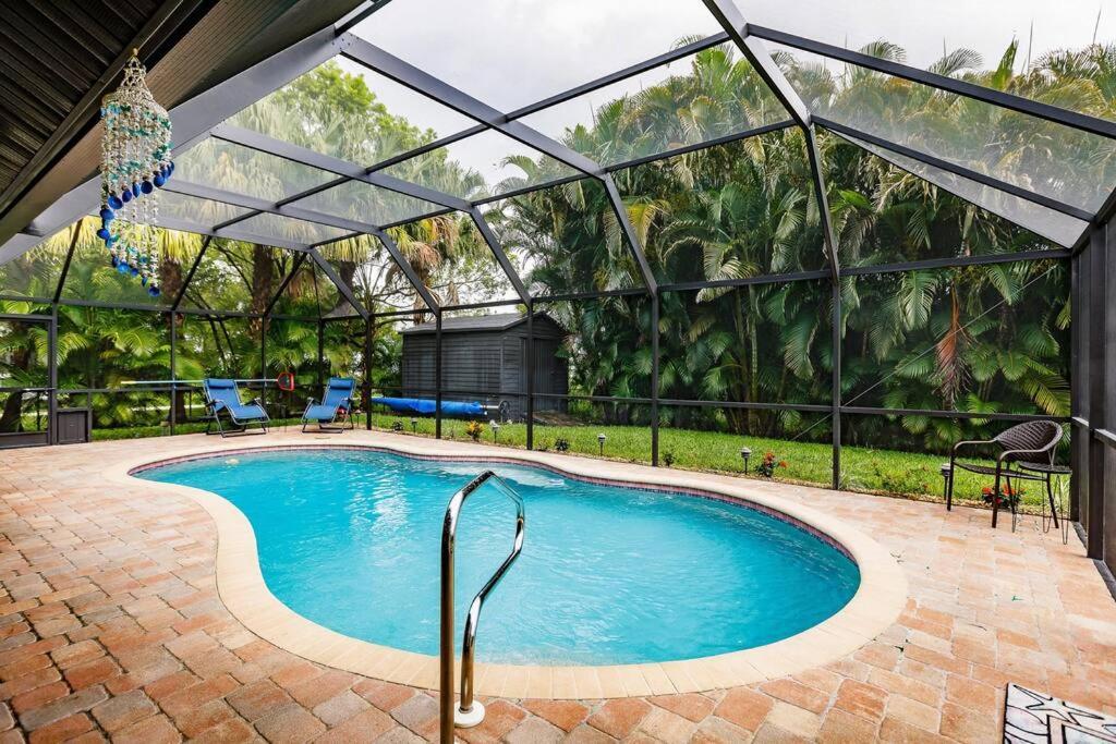 Sunny Oasis Getaway -Heated Pool-Mini Golf-Near Beach Nokomis Exterior foto